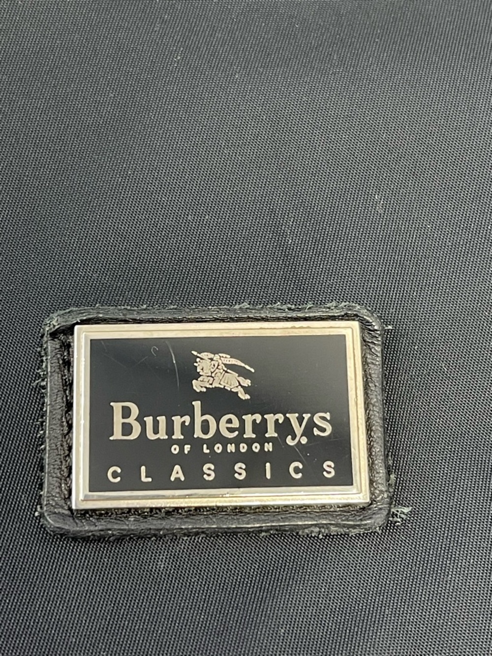 Burberry Vintage Nova Check Nylon/Leather Messenger Bag - Preowned - Picture 4 of 16